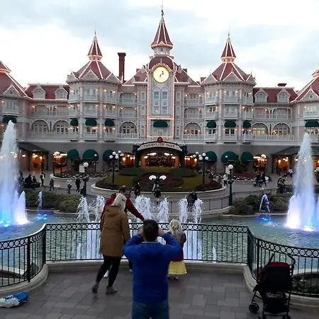 Paradise - Disneyland Paris Chessy  Exterior photo
